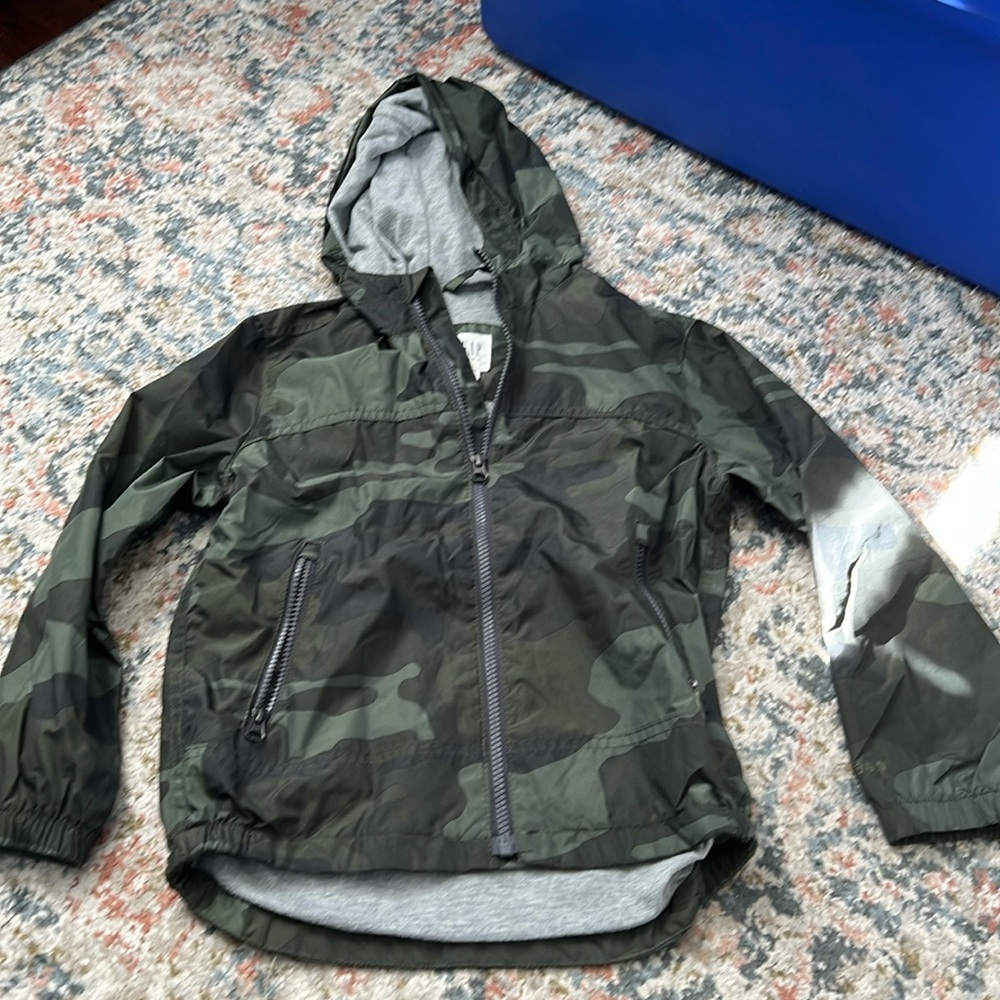 Gap lined rain jacket